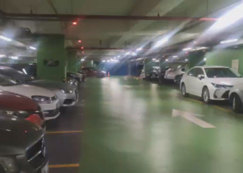 İstanbul'da AVM'ler otopark ücreti tartışması