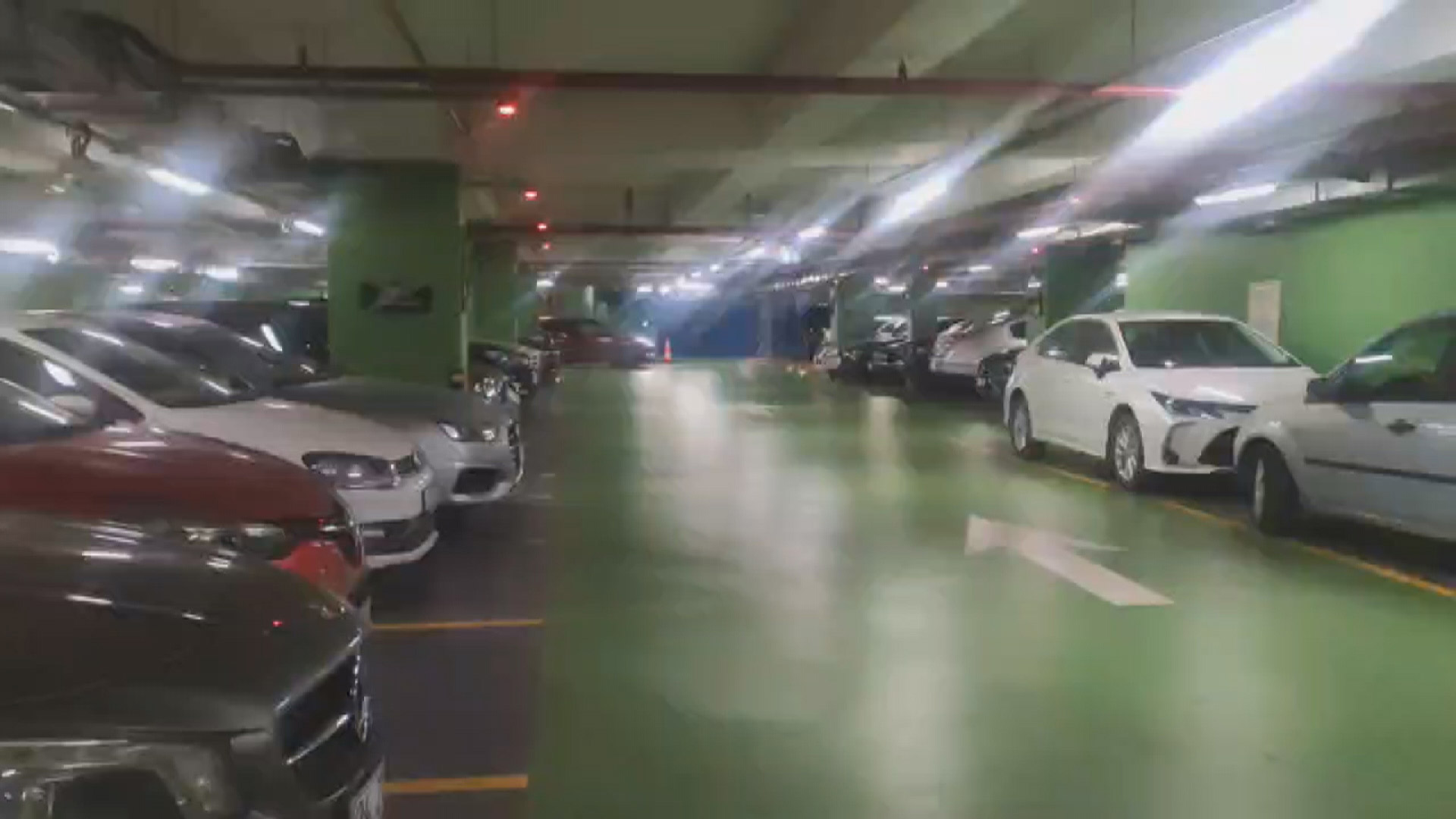 İstanbul'da AVM'ler otopark ücreti tartışması
