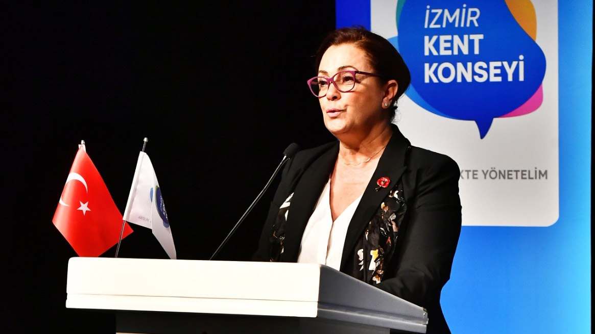 İzmir Kent Konseyi başkanı Nilay Kökkılınç oldu