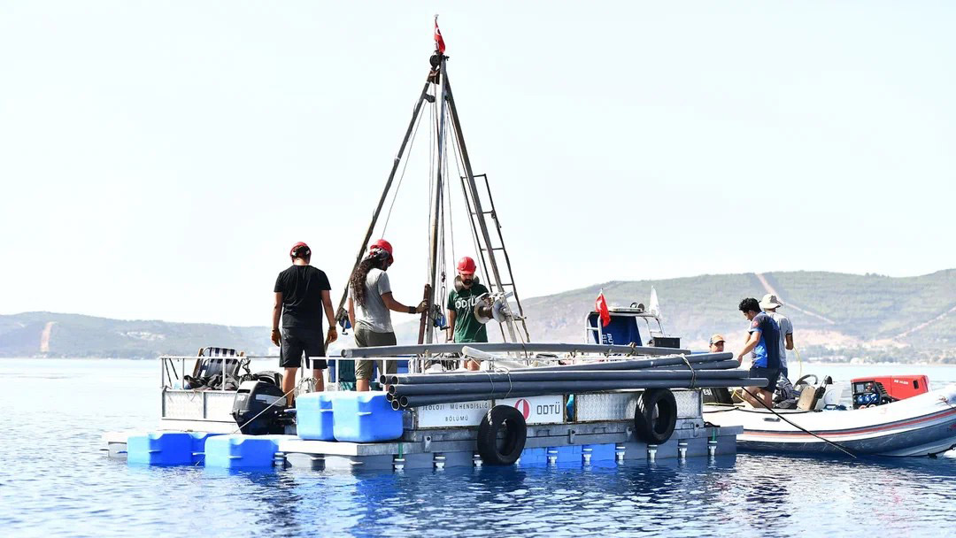 İzmir Körfezi'ndeki faylar mercek altında
