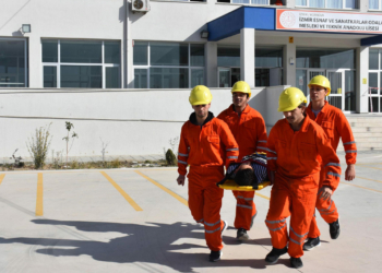 İzmir depreminin yıl dönümü öncesi tatbikat