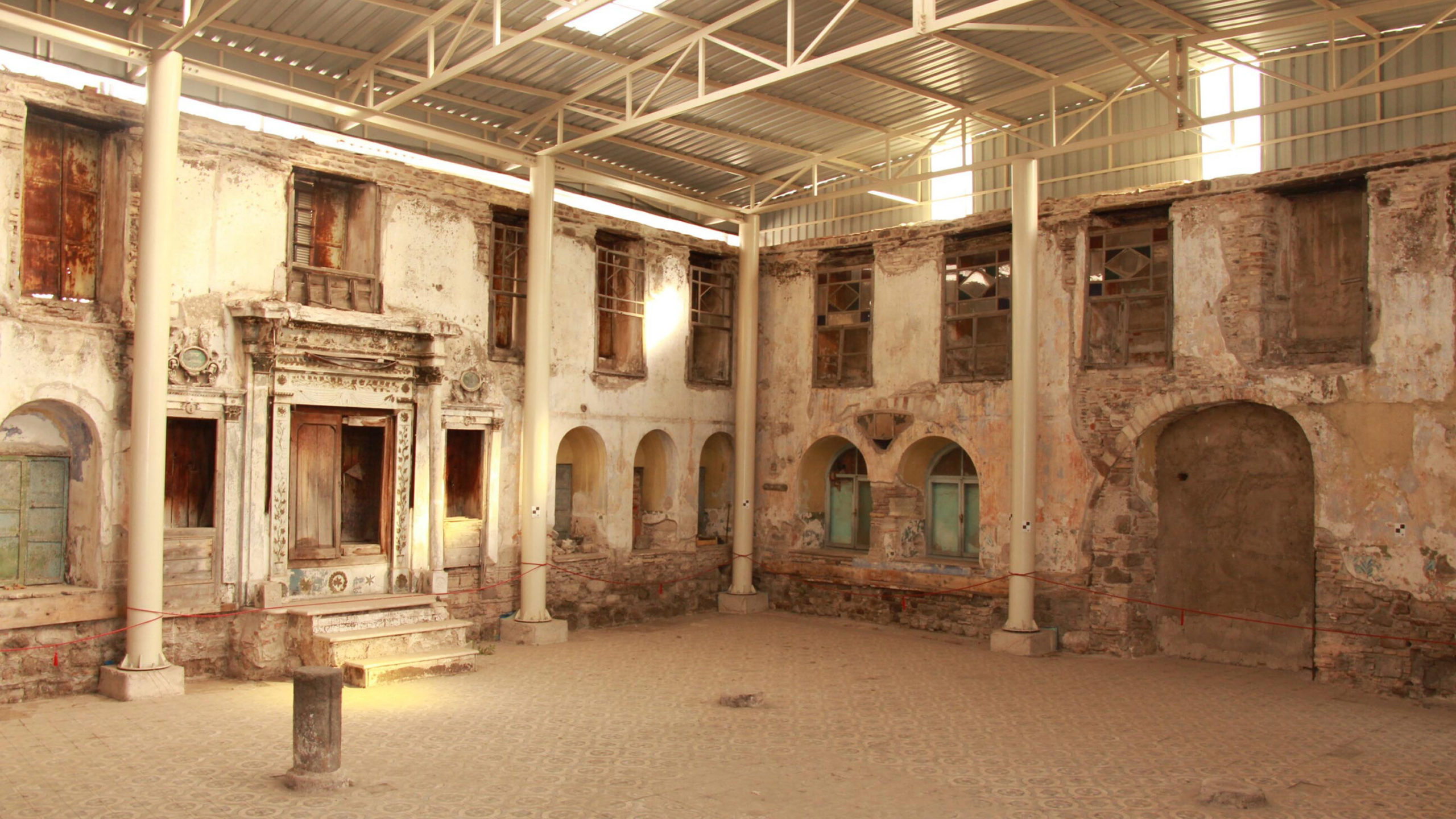 İzmir'de Yahudi mahallesi turizme kazandırılıyor