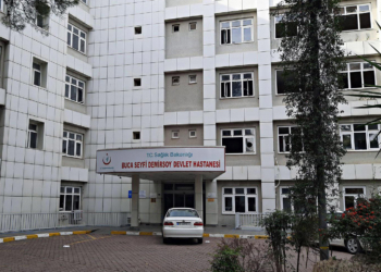 İzmir'de rapor için para isteyen doktora ev hapsi