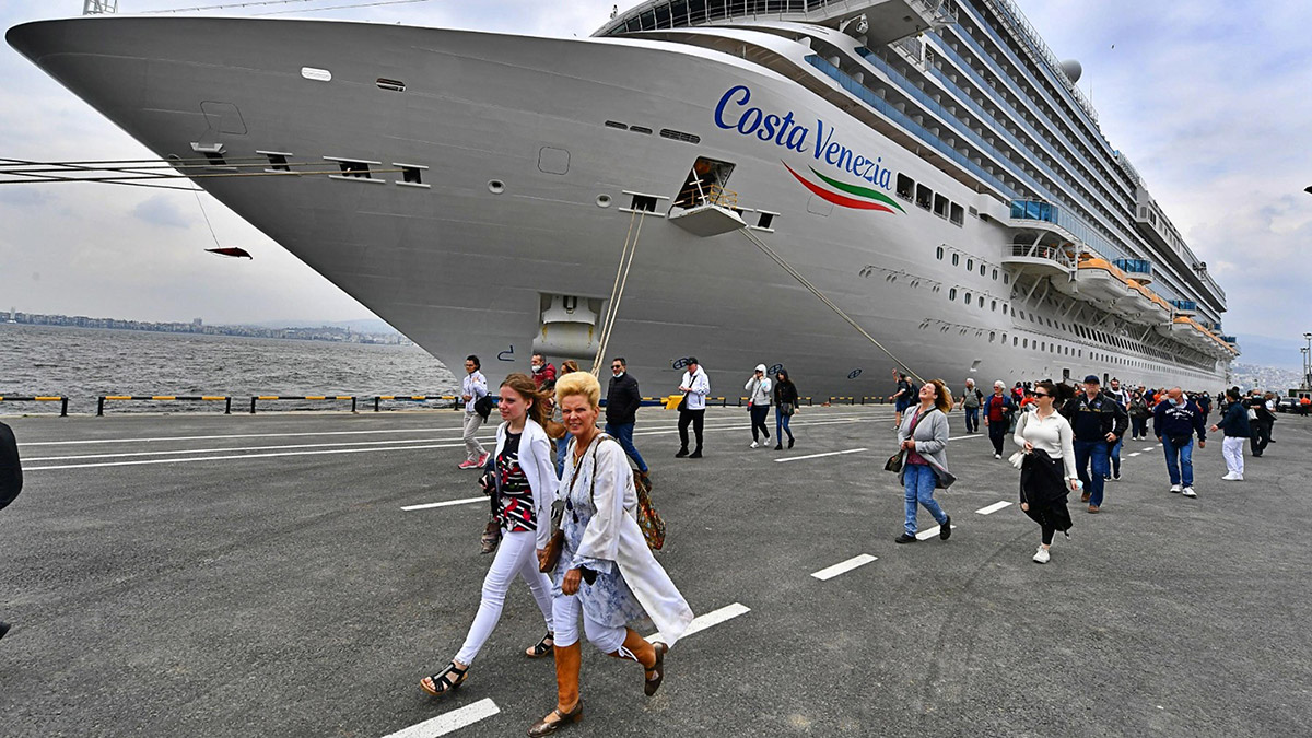 İzmir'e gelen turist sayısında artış