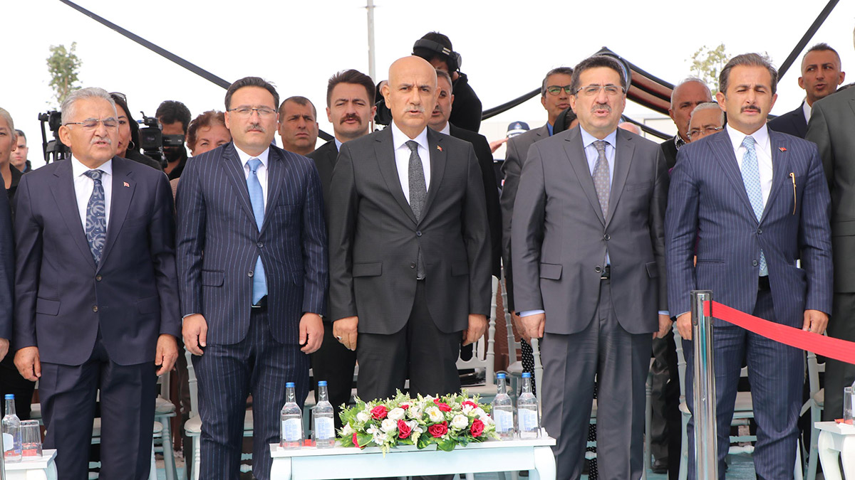 Kirişci, Kayseri'de cemevi açılışına katıldı