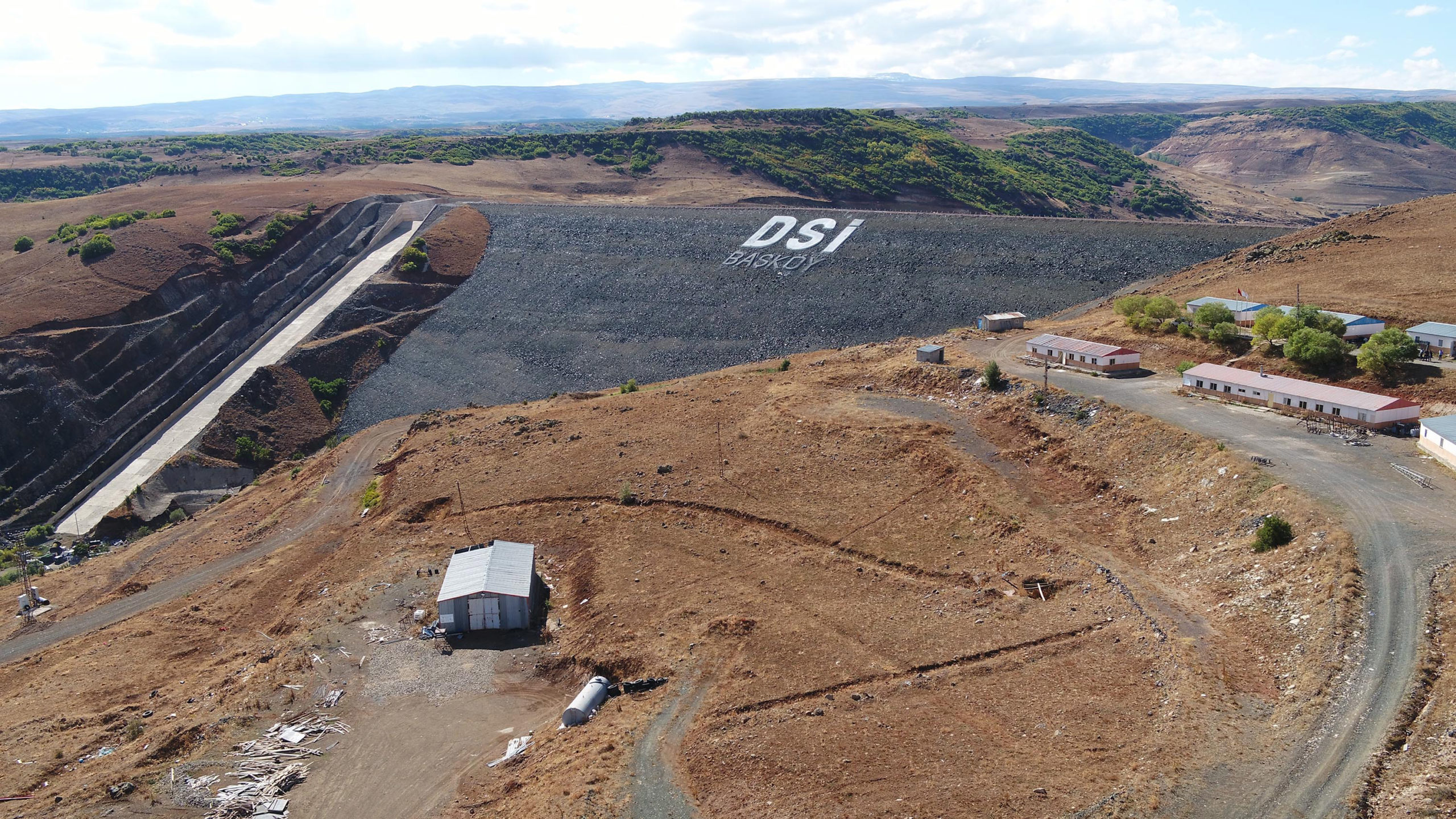 Kış sporları merkezi Erzurum barajlar şehri oluyor
