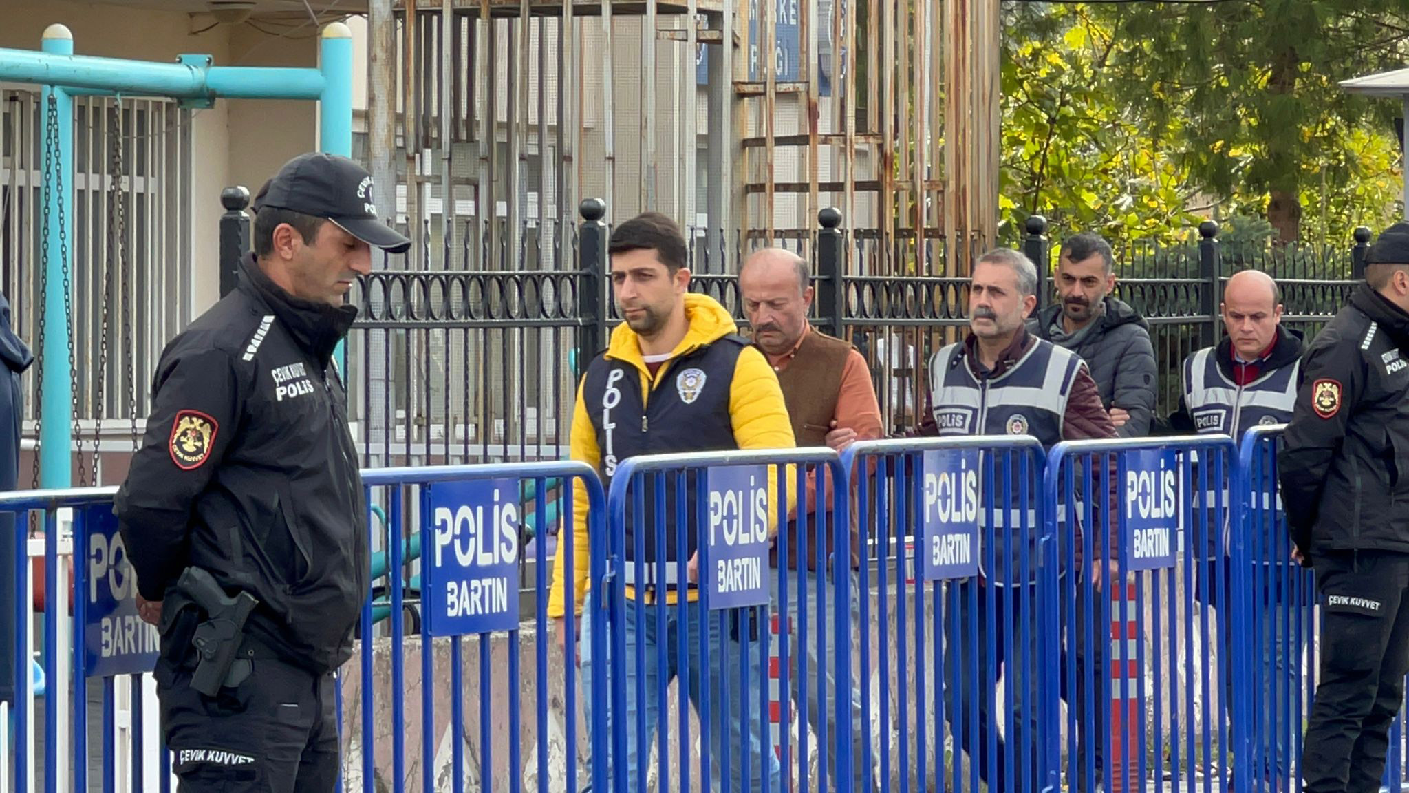 Maden faciası soruşturmasında 24 kişi adliyede