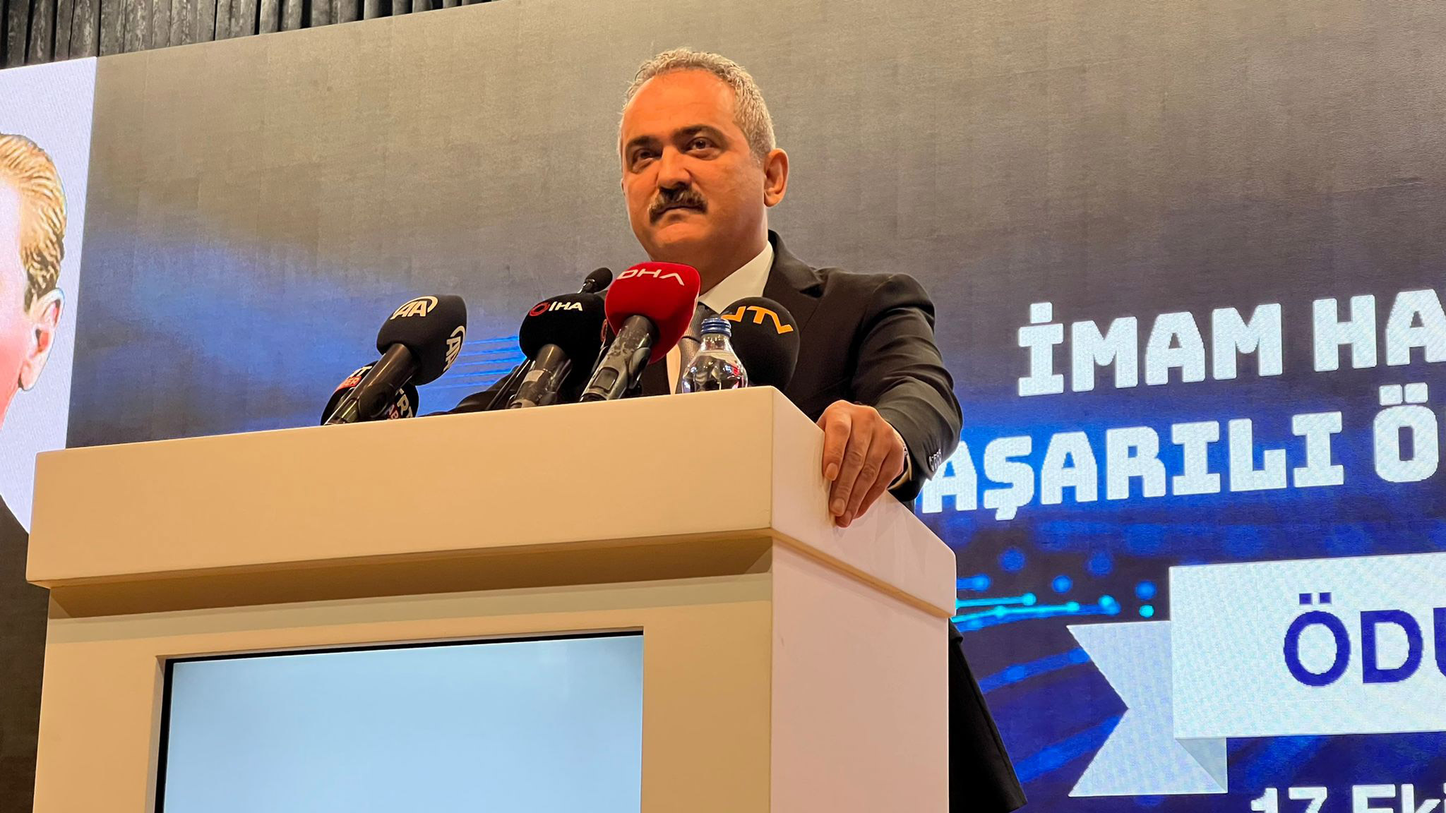 Maden şehitlerinin çocuklarına eğitim desteği