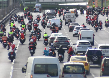 Motosikletlilerden Cumhuriyet Bayramı korteji