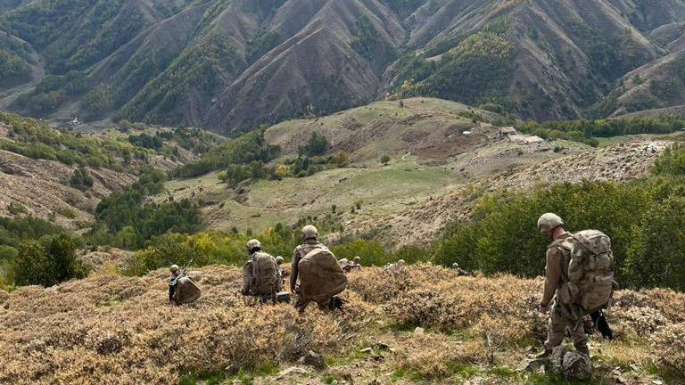 Muş'ta 'Eren Abluka Sonbahar Kış-6 Operasyonu'