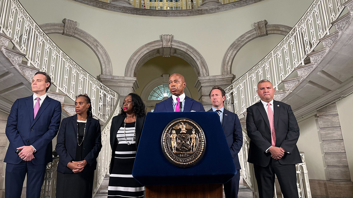 New York'ta OHAL ilan edildi