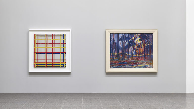 Piet Mondrian’ın tablosu 75 yıldır ters sergileniyor