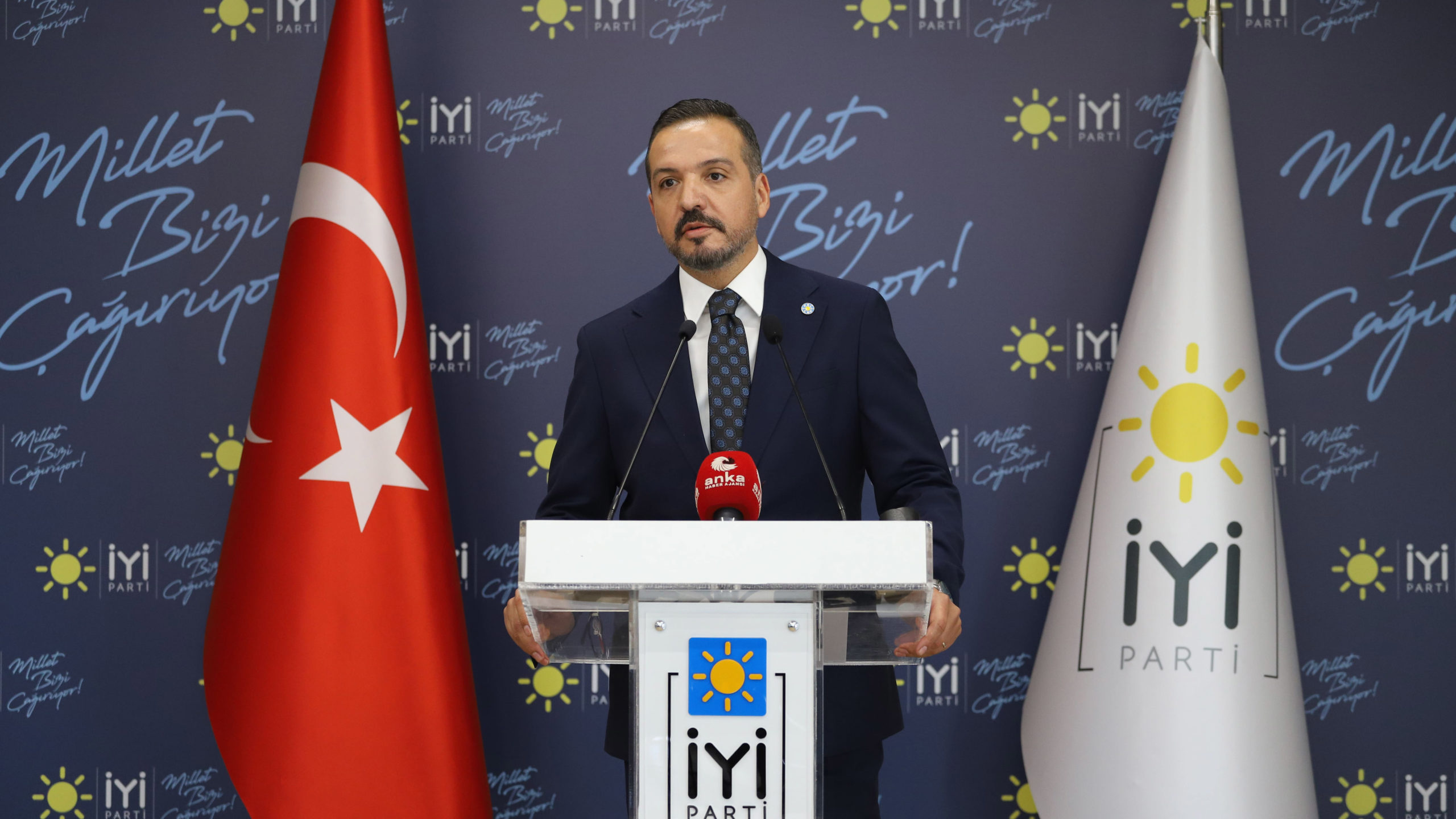 Referandumu değil sandığı bekliyoruz