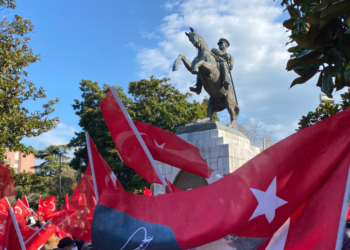 Saldırıya uğrayan Onur Anıtı'nın güvenliği artırıldı