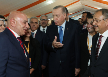 Samimiysen gel Anayasa değişikliğini yapalım