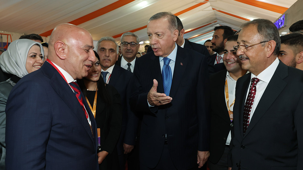 Samimiysen gel Anayasa değişikliğini yapalım