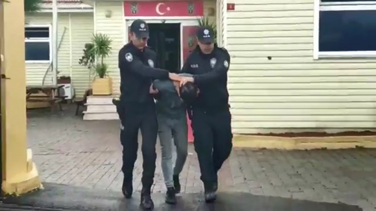 Sarıyer'de evleri gözetleyen şüpheli yakalandı