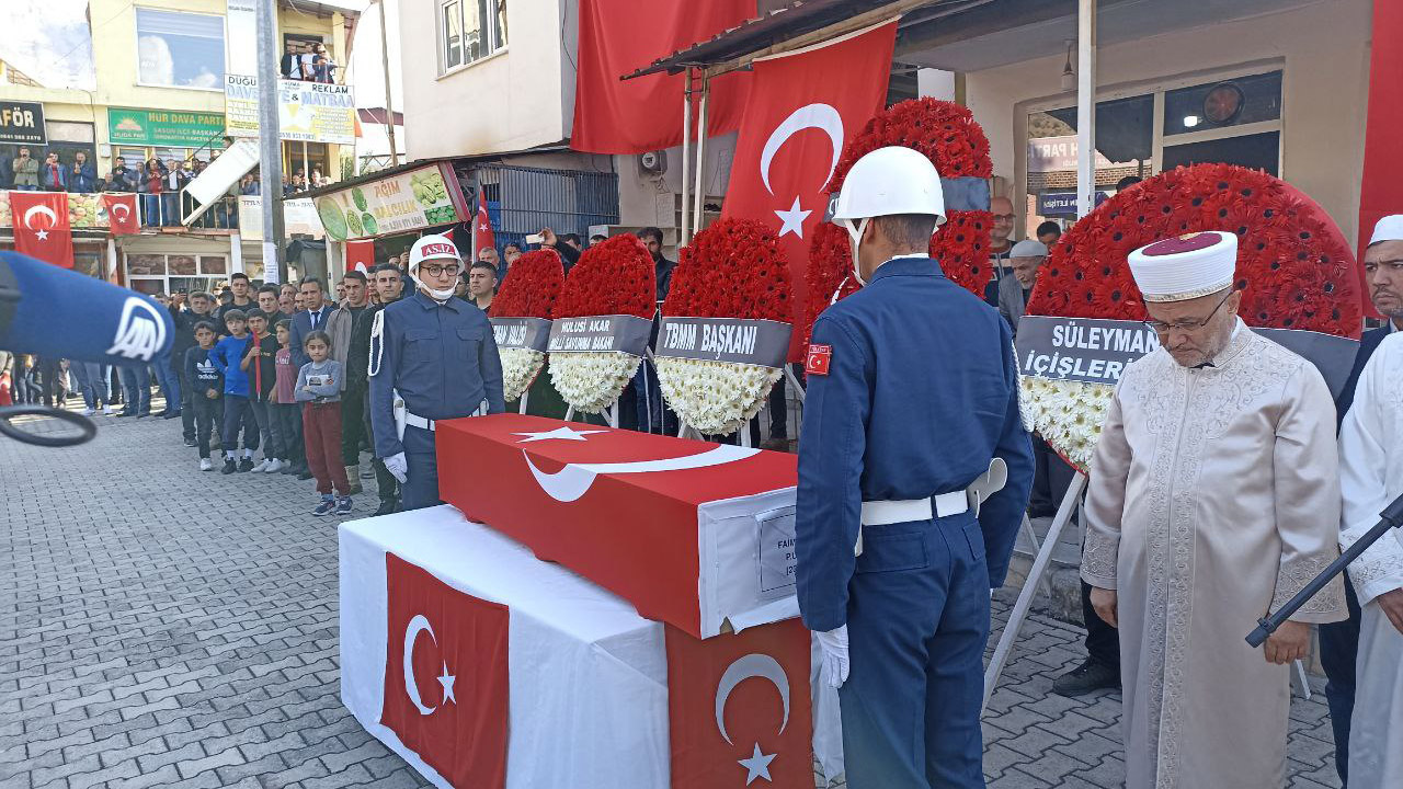 Şehit Faim Bozkurt son yolculuğuna uğurlandı