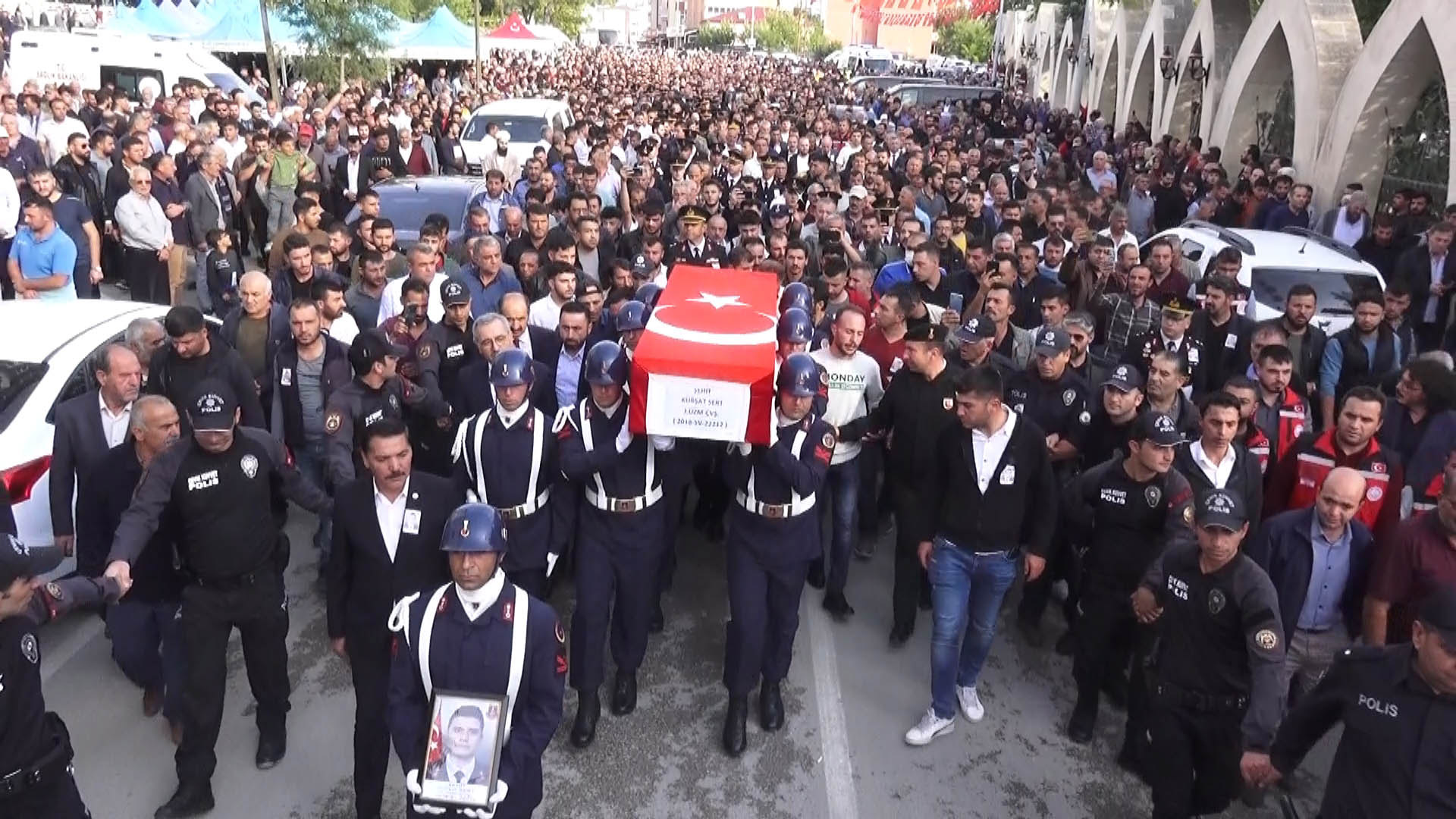 Şehit Uzman Çavuş Kürşat Sert, toprağa verildi