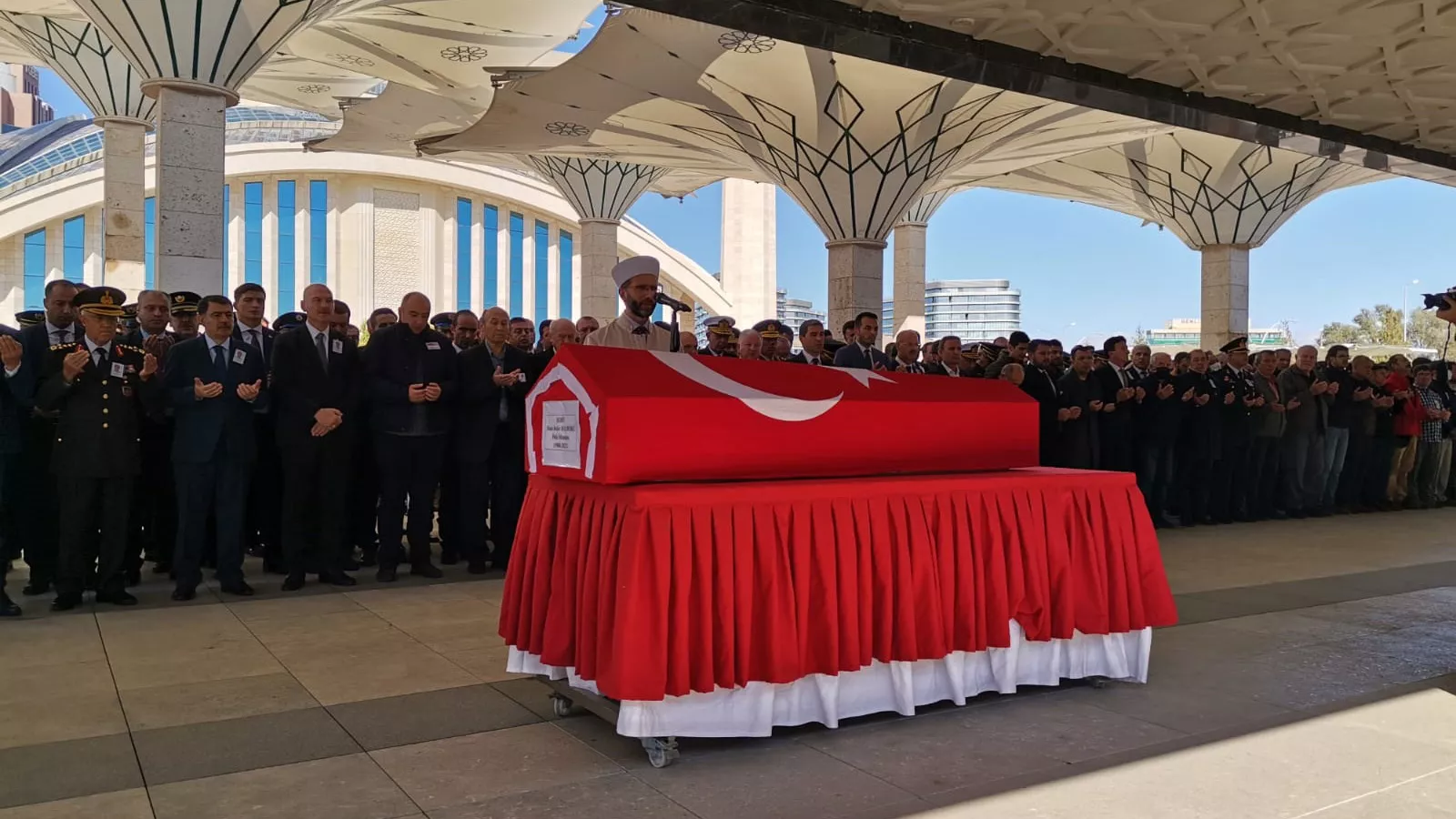 Sehit polis memuru hizir bekir bayboru defnedildi 1 - yerel haberler - haberton