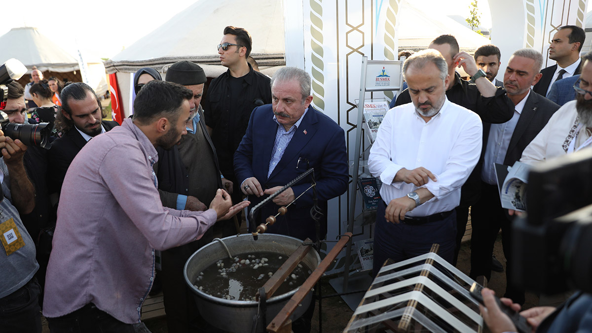 Şentop, Göçebe Oyunları'nın yapıldığı alanı gezdi