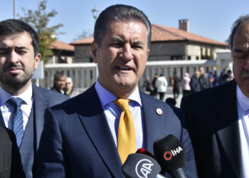 TSK'yı hiç kimse iç siyasete çekmesin
