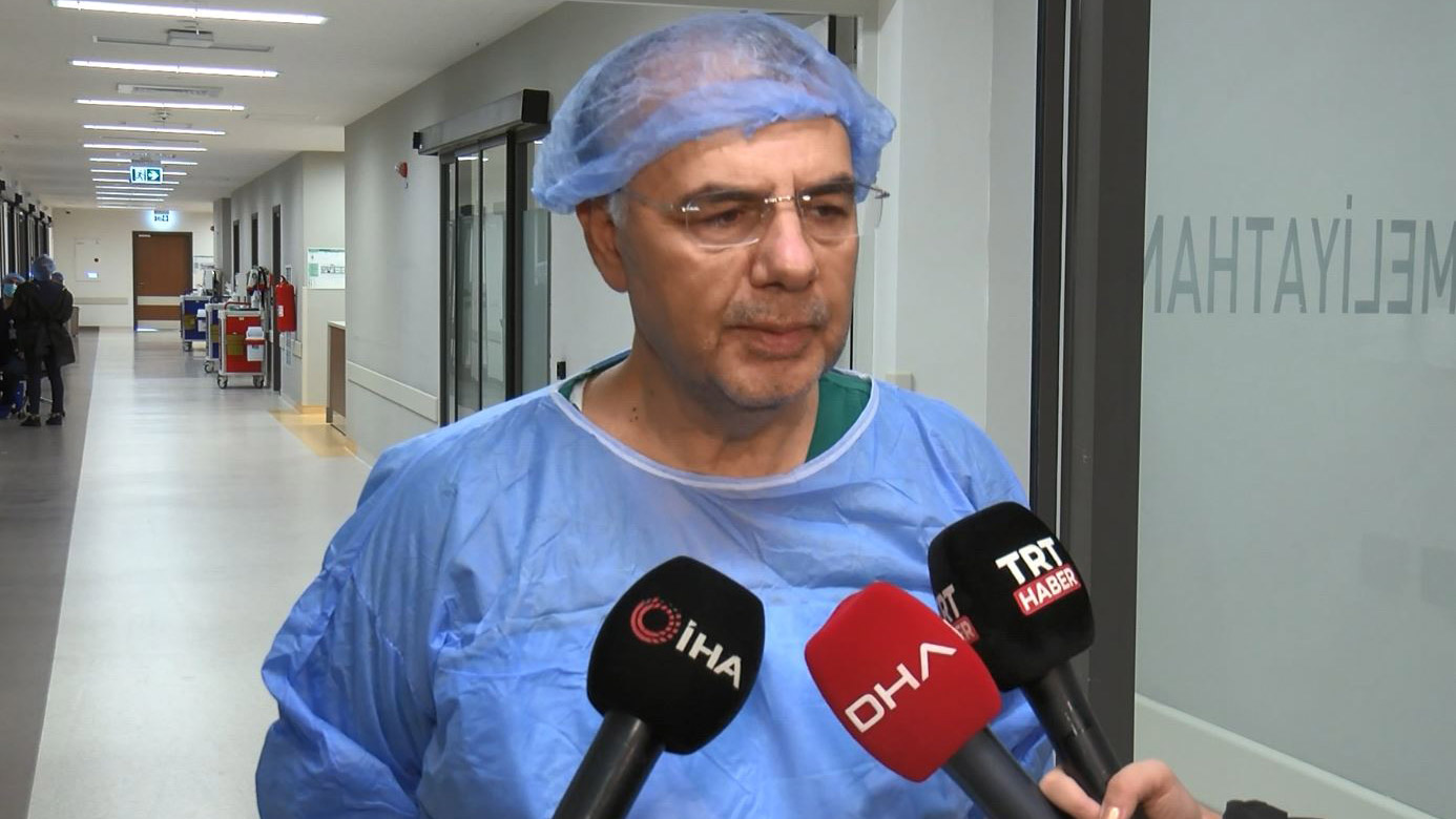 Tedavi gören madencilerden biri yoğun bakımdan çıktı