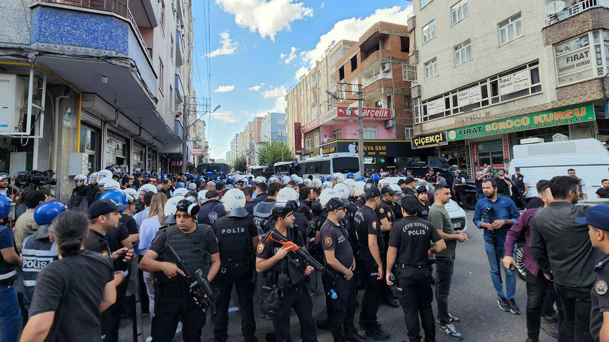 Valilikten Yüksekova'daki yürüyüşe açıklama