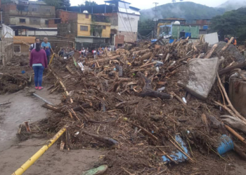 Venezuela heyelan felaketi: 25 ölü, 52 kayıp