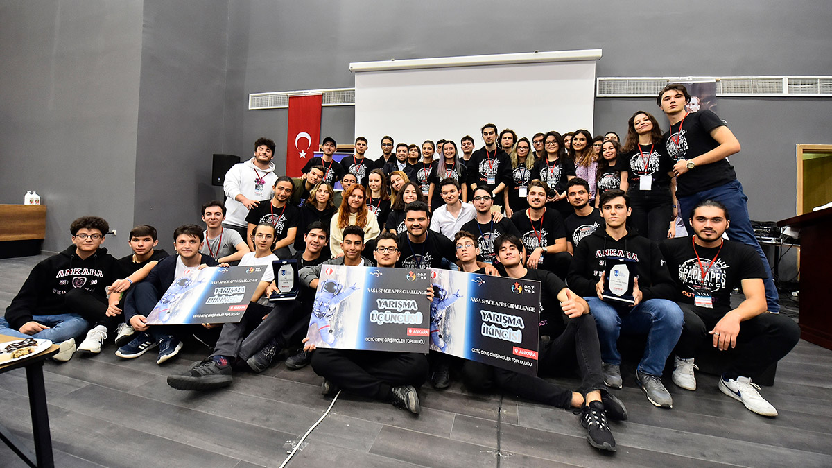 Ankara Büyükşehir Belediyesi, uzay uygulamaları alanında Avrupa’nın en büyük hackathonu NASA Apps Challenge etkinliğine ev sahipliği yaptı.