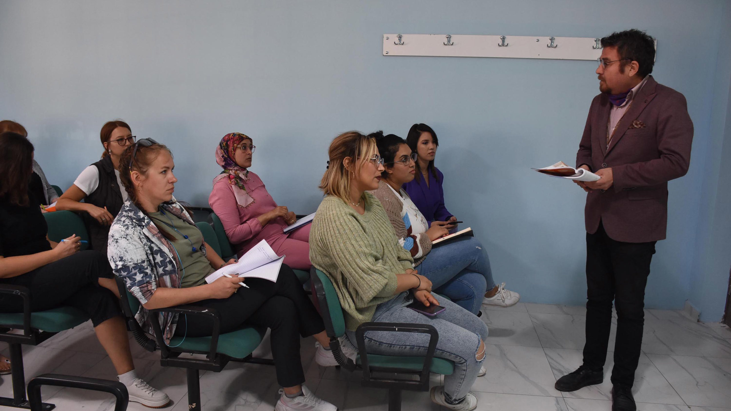 Yabancı gelinlere Türkçe eğitimi