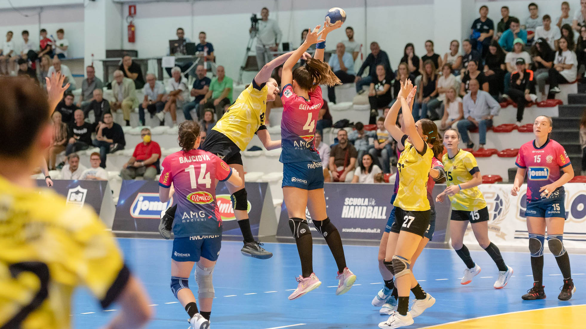 Yenimahalle EHF Avrupa Kupası'nda üst tura çıktı