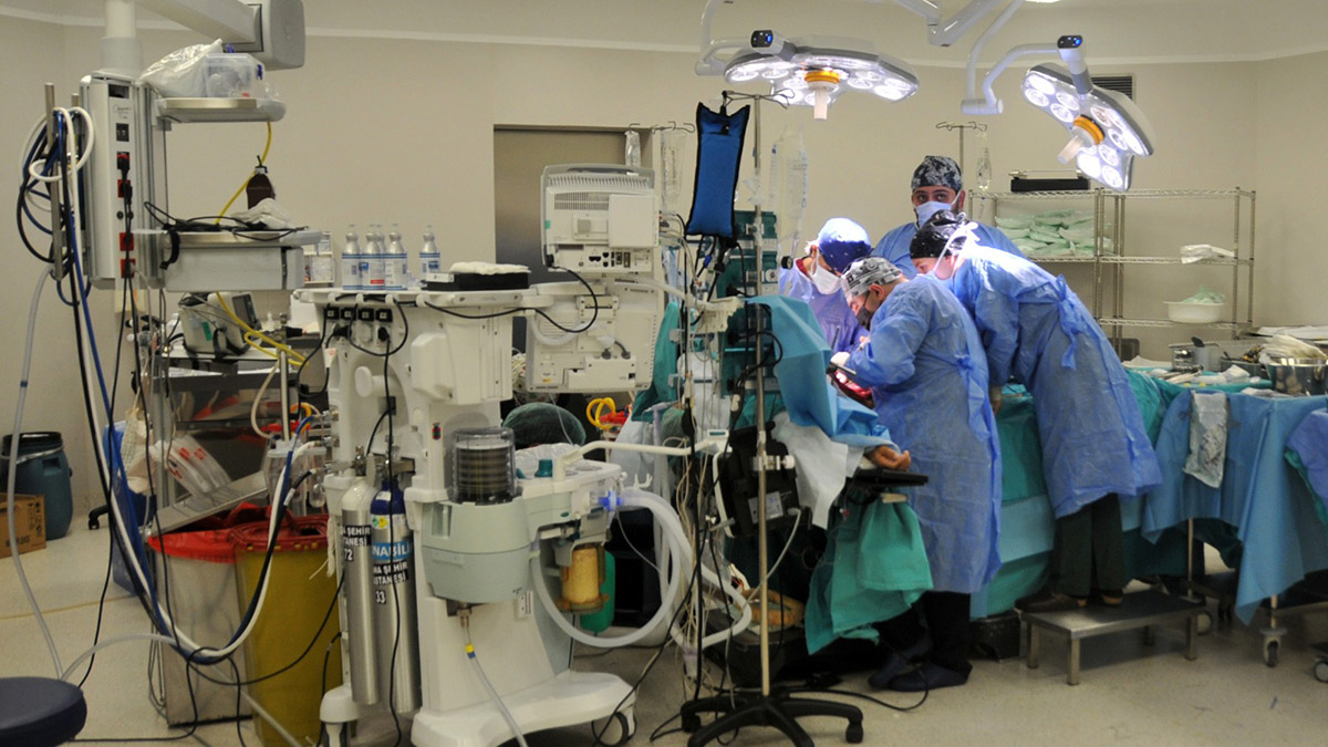 Nakil kararı alındıktan 1 saat sonra uygun karaciğer bulundu