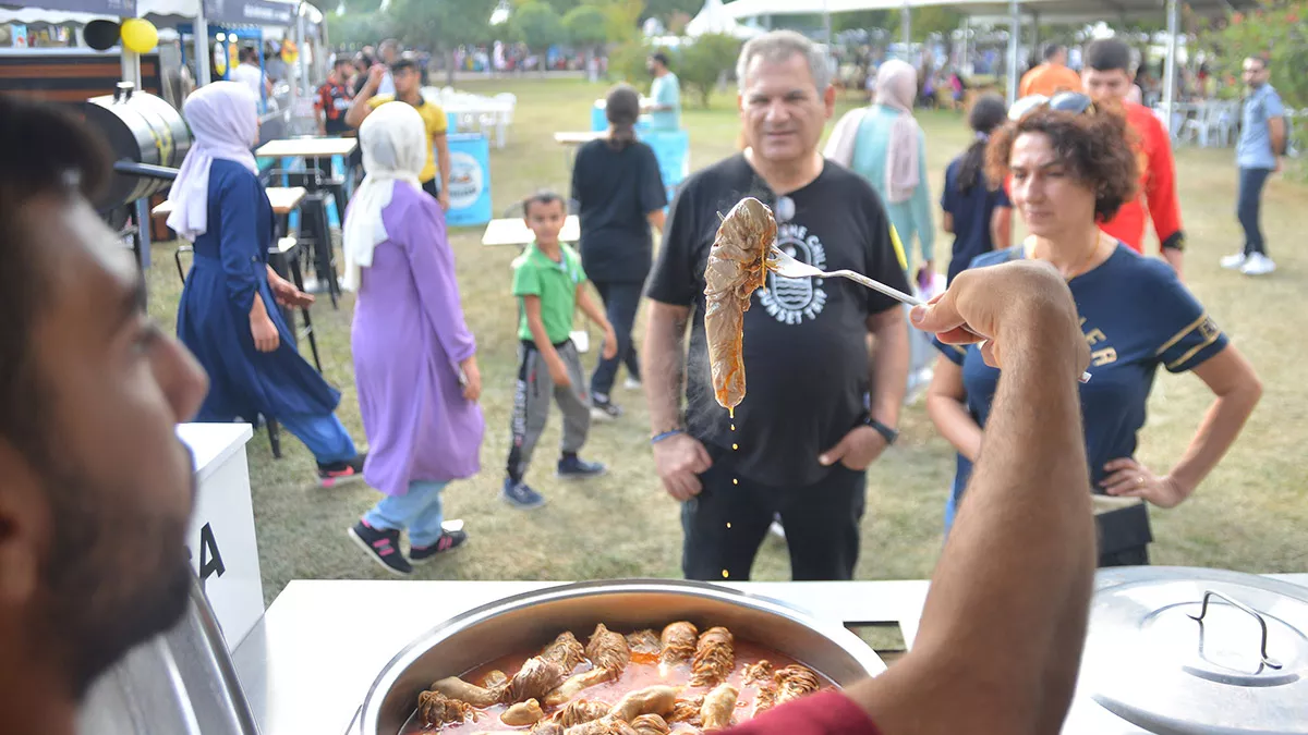 Adana lezzet festivali'nde 140 çeşit yemek tanıtıldı