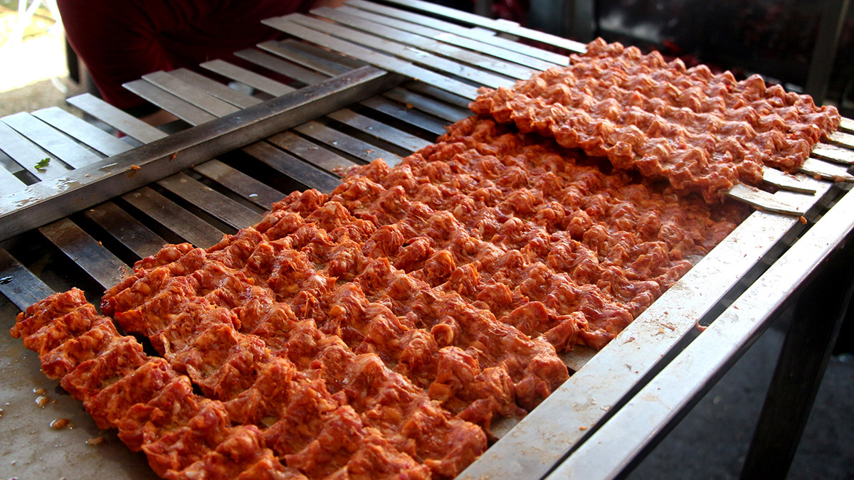 Adana’da 193 dönümlük alanda yapılan ve 3 gün süren 6’ncısı düzenlenen ‘Uluslararası Lezzet Festivali'nde 667 bin misafir ağırlandı.