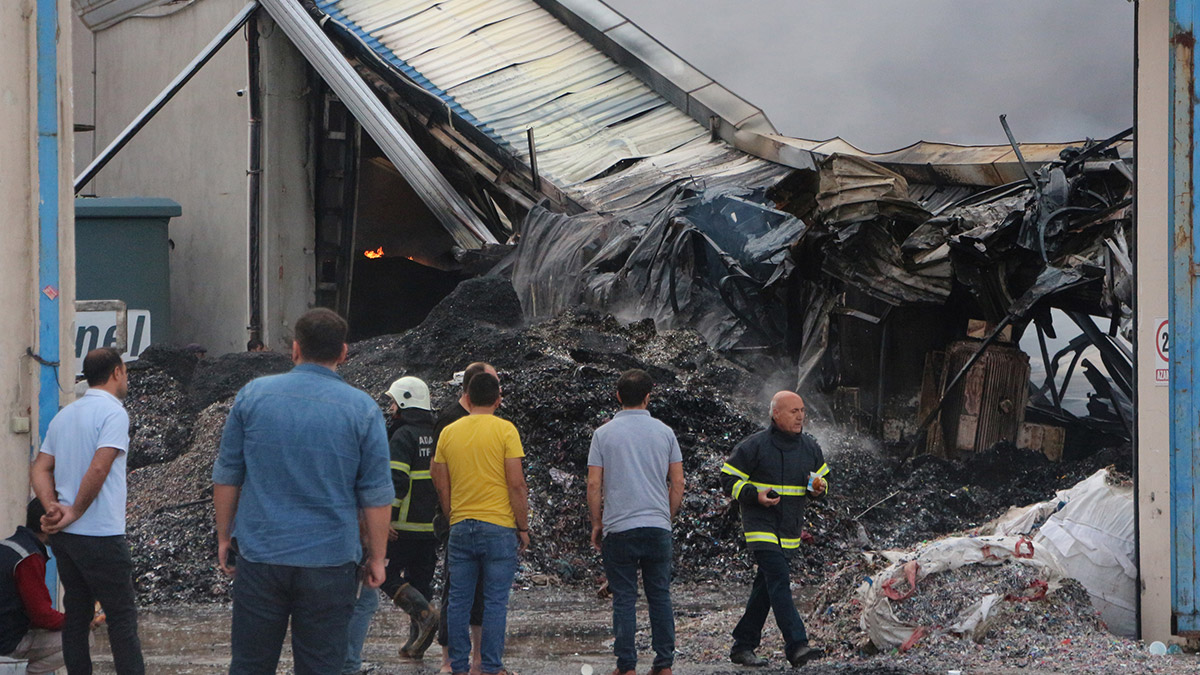 Adana'da alüminyum fabrikasında yangın