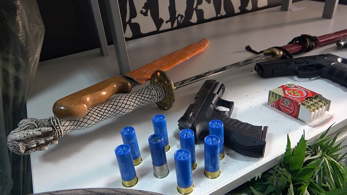 Adana'da narkotik operasyonu; 8 tutuklama