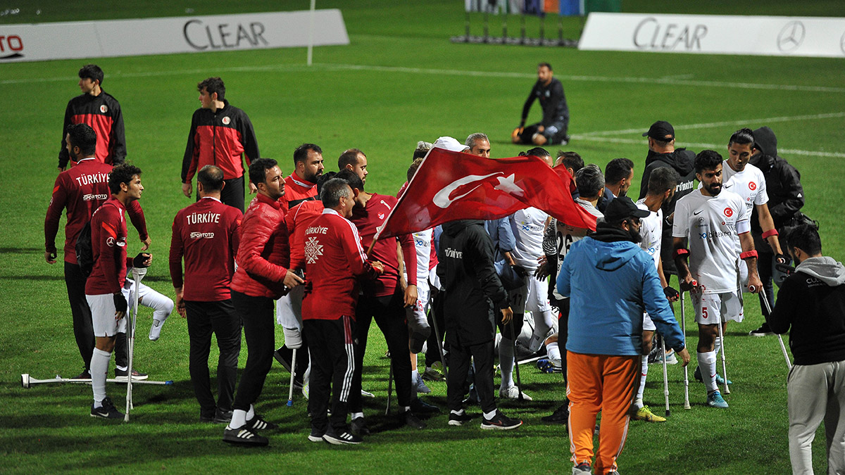 Ampute Futbol Milli Takımı yarı finale yükseldi