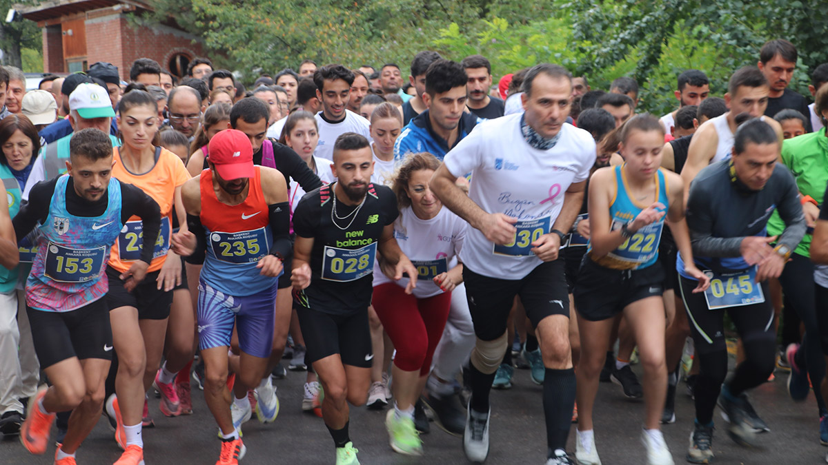 Meme kanserine dikkat çekmek için koştular