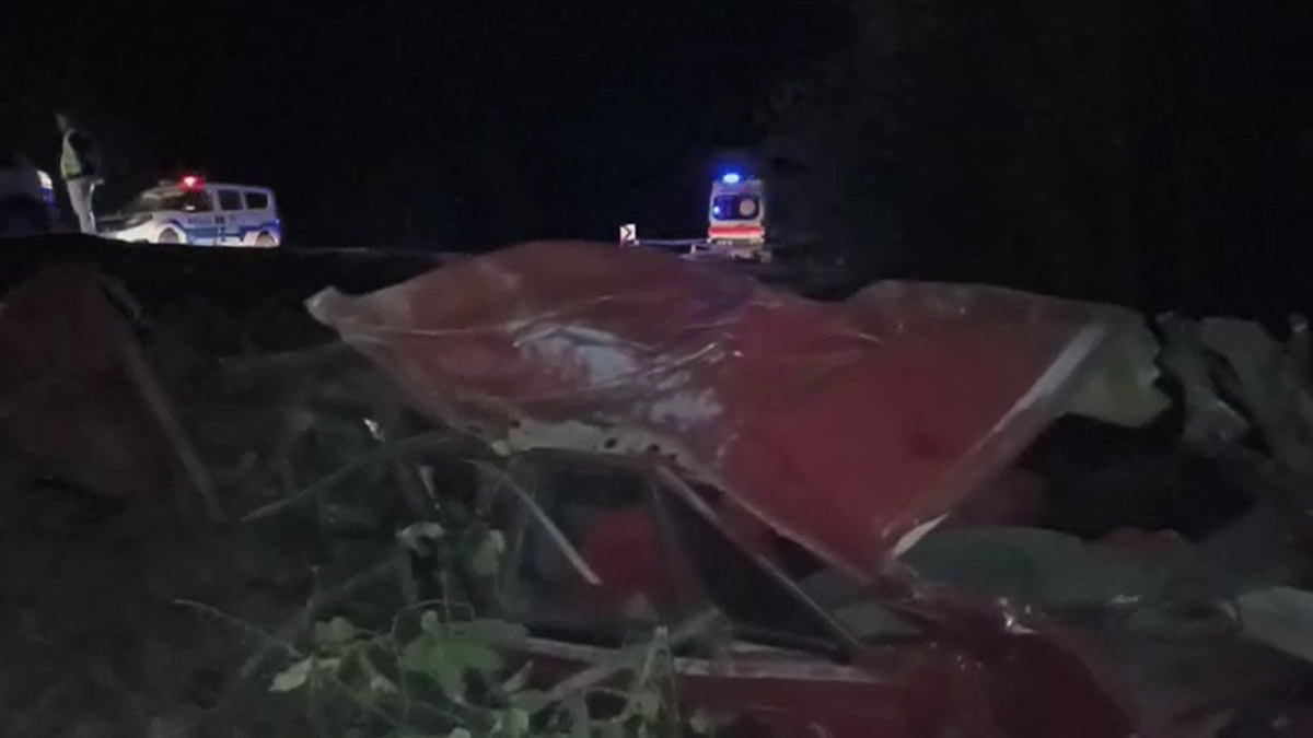 Nallıhan'da otomobil ile TIR çarpıştı; 1 ölü