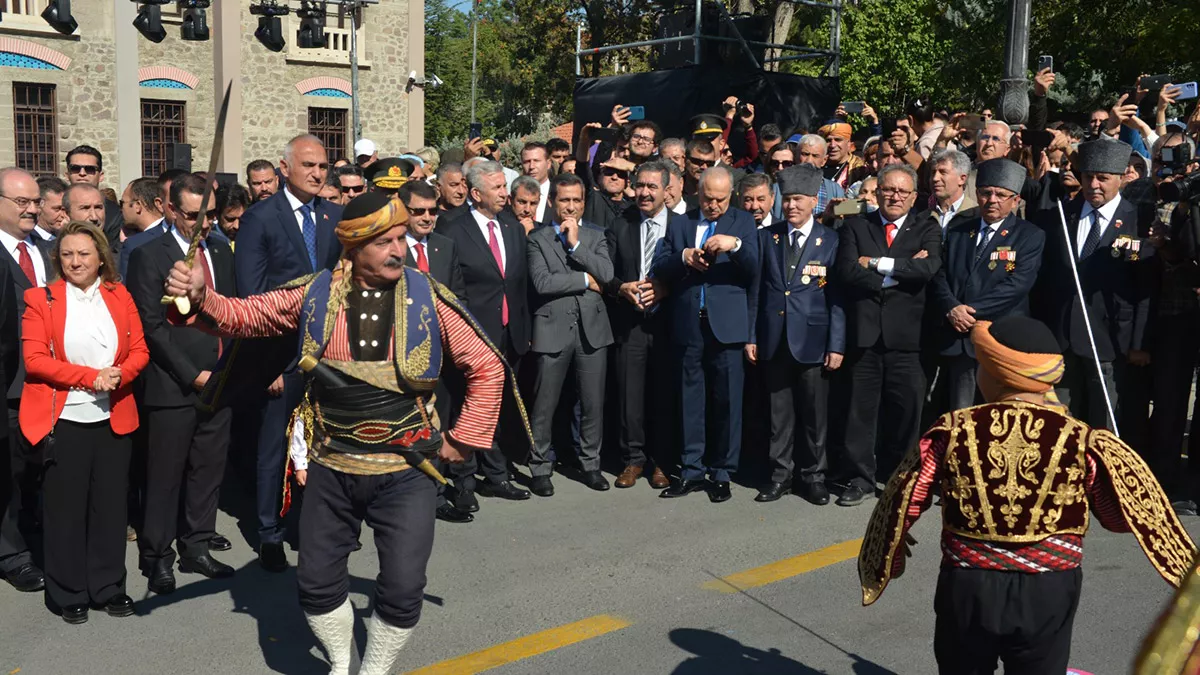 Ankaranin baskent ilan edilisinin 99uncu yili kutlandi 2 1681 dhaphoto1 - öne çıkan - haberton