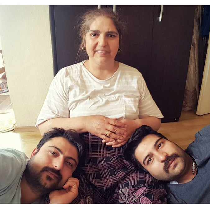 Ordu'da beyin kanaması geçiren, tedaviye alındığı Trabzon'daki hastanede beyin ölümü gerçekleşen Leyla Özenç'in (56) karaciğeri ve 2 böbreği, nakil bekleyen 3 hastaya umut oldu.