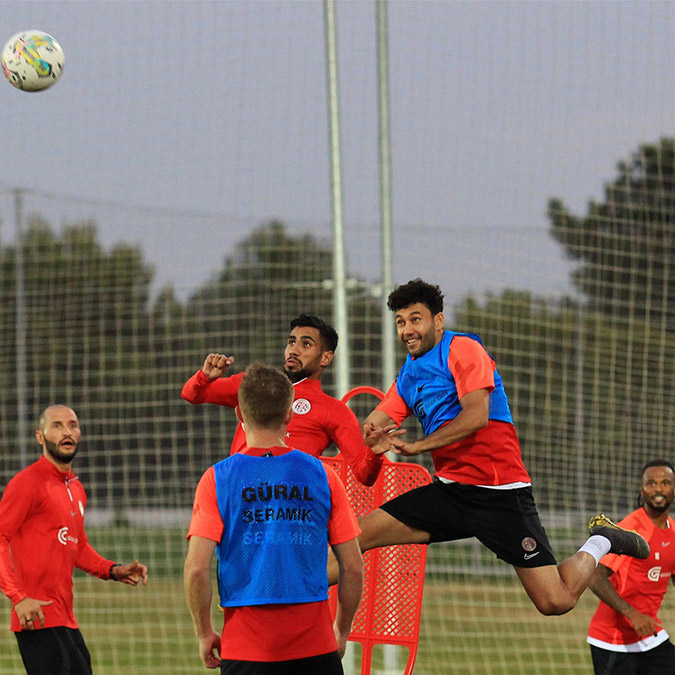 Antalyaspor, Alanyaspor deplasmanına 5 eksikle gidiyor