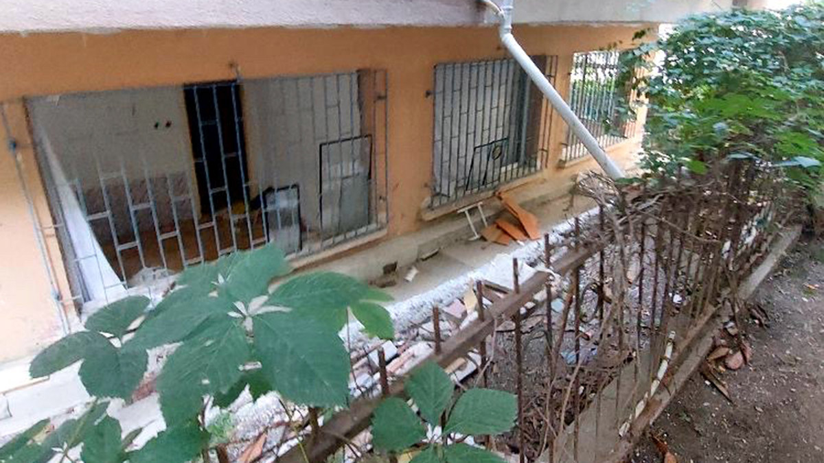 Miras anlaşmazlığı yaşanan ev barınak haline geldi