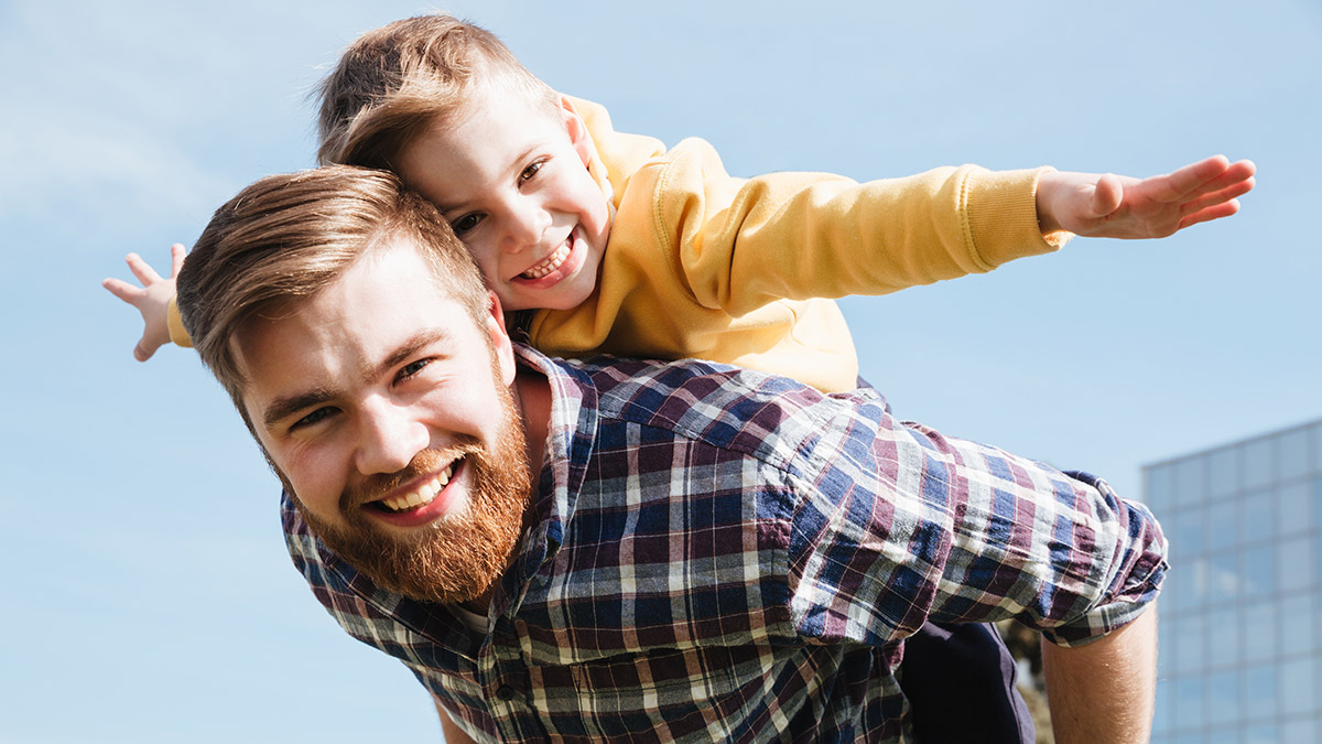 Baba özlemi çekmek, varlığından bi haber olmak, korkmak ve babayı sevememek! Hayattaki en kötü duygu "baba" varken babasız kalmaktır o yüzden babalar hep yarım kalır.