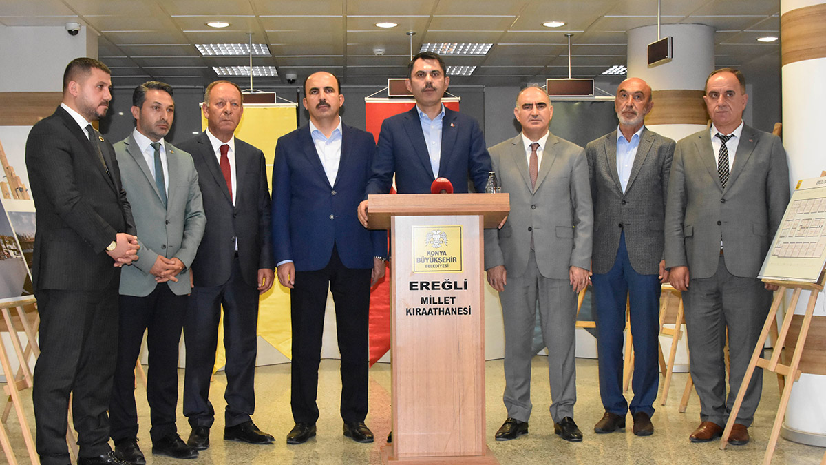 Çevre, Şehircilik ve İklim Değişikliği Bakanı Murat Kurum, "Cumhurbaşkanımız arsa sayısını 1 milyona çıkardı. 1 milyon konut yapılacak arsamızı, alt yapısını, elektriğini, suyunu, yolunu yapmak suretiyle vatandaşımızın hizmetine sunacağız" dedi.