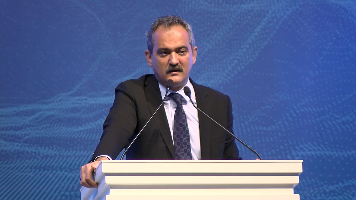 Bazı okul yöneticilerimiz 1 TL bile harcamamışlar