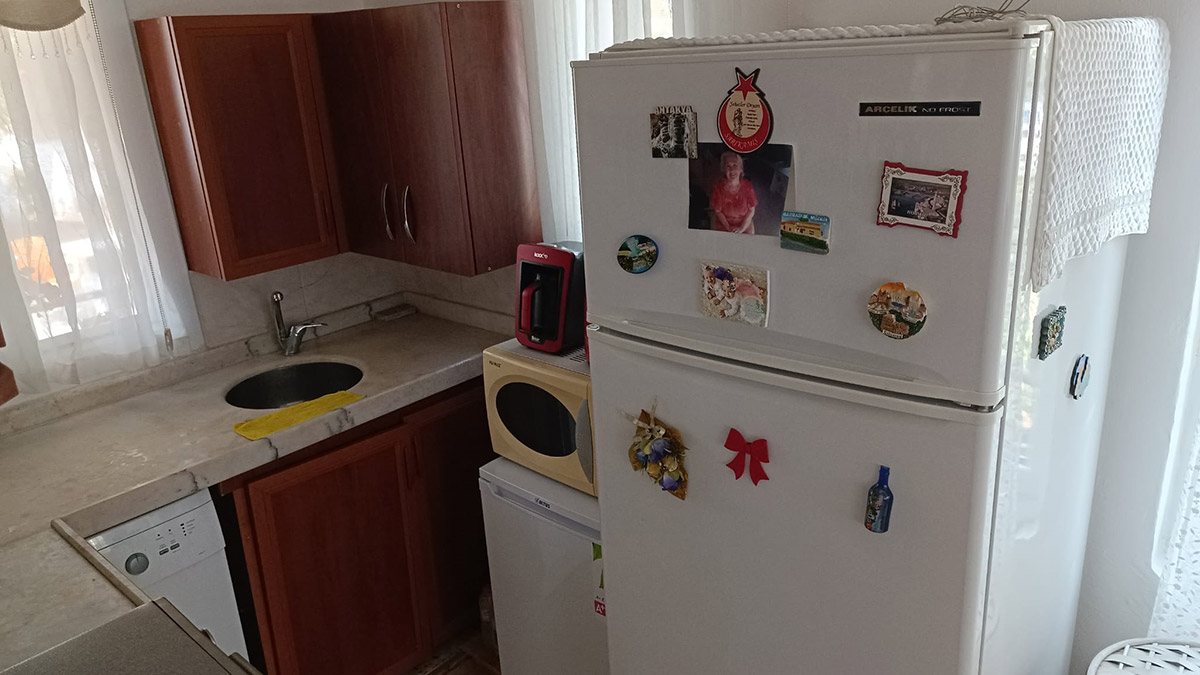 Aile ve Sosyal Hizmetler Bakanı Derya Yanık, Küçük ev tipi huzurevlerimizde yaşlı çiftlerimizin kendilerini evlerinde hissetmelerini sağlıyoruz" dedi.