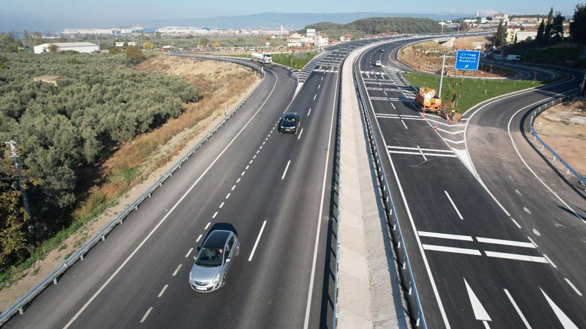 Togg fabrikasına ulaşım için yollar hazır