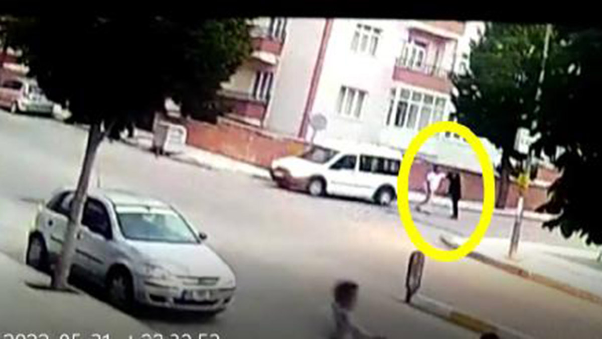 Baldız cinayeti sanığı Emrah Özkan "Olayın yaşandığı gün ben eşimle konuşurken Ezgi arabadan inerek bana aşağılayıcı sözler söyledi. Her şey bir anda oldu. Psikolojim iyi değildi" dedi.